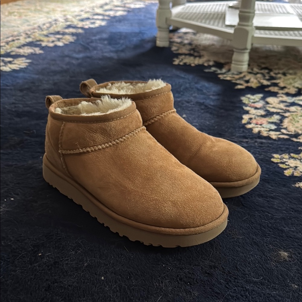 Ugg ultra minis — chestnut